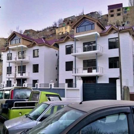 Hotel Kargil Heights Eksteriør billede