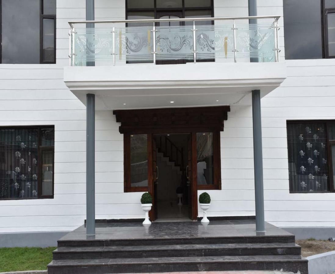 Hotel Kargil Heights Eksteriør billede