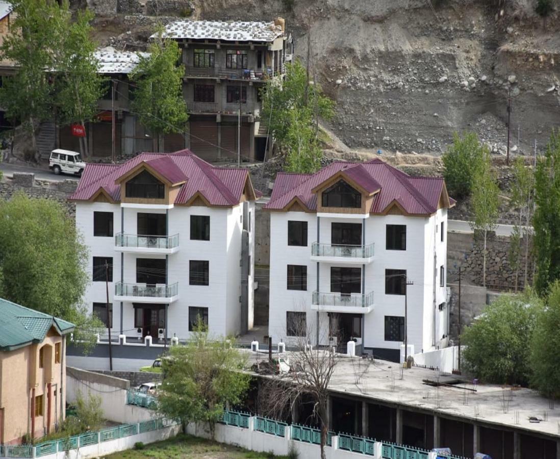 Hotel Kargil Heights Eksteriør billede