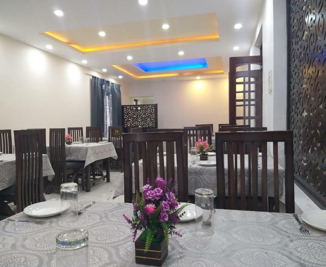Hotel Kargil Heights Eksteriør billede